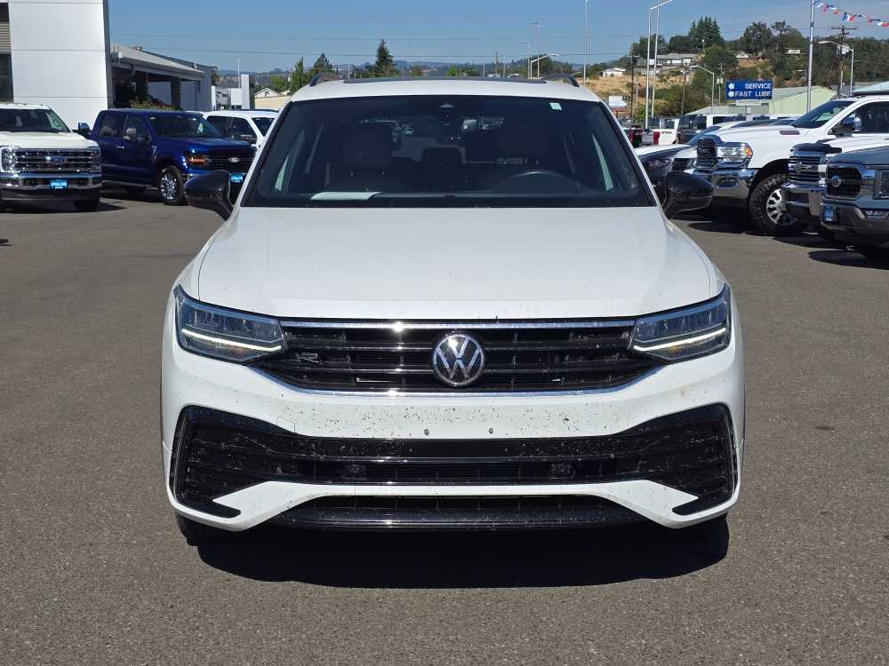 Thumbnail: 2022 Volkswagen Tiguan - 11