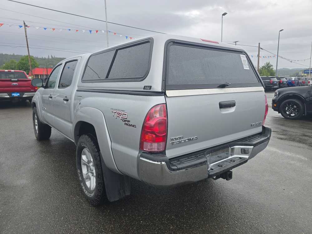 Thumbnail: 2006 Toyota Tacoma - 16