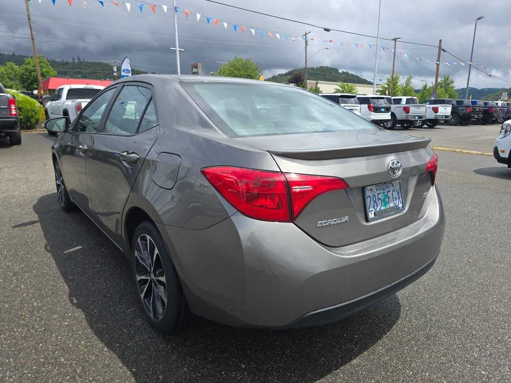 Thumbnail: 2018 Toyota Corolla - 9