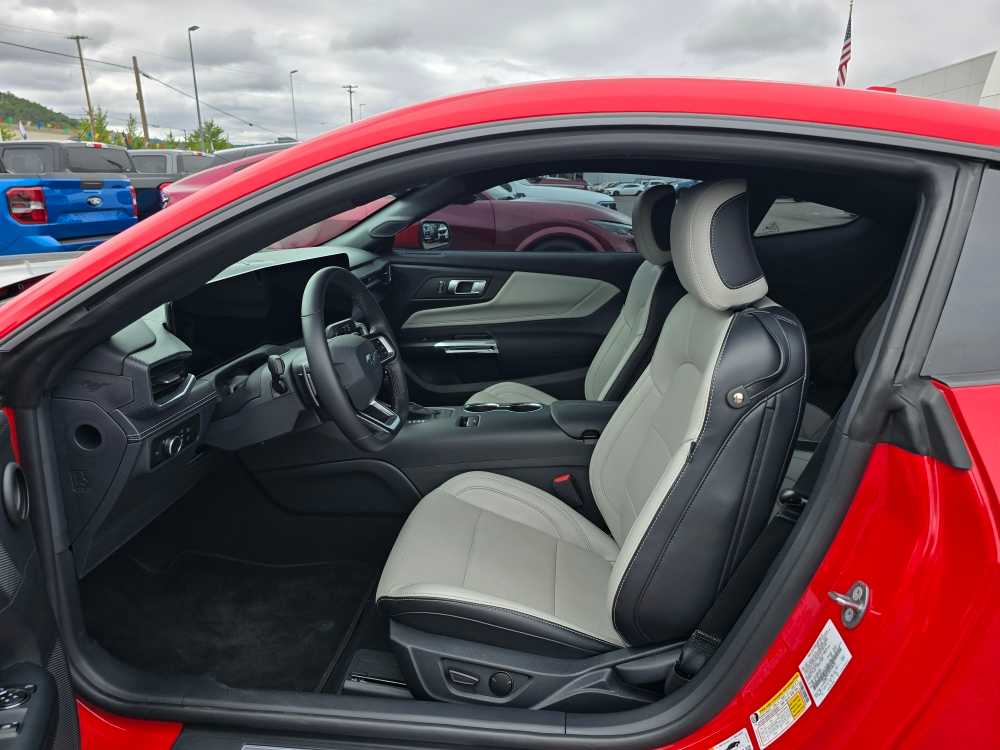 2024 Ford Mustang  10