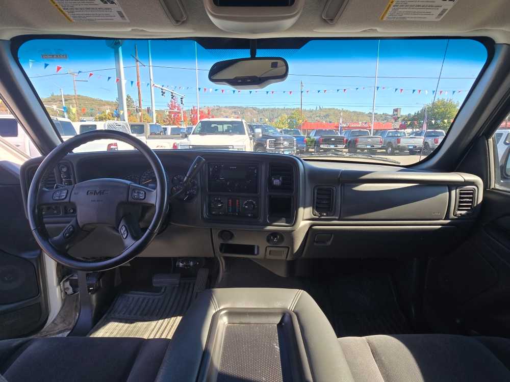 Thumbnail: 2005 GMC Sierra 1500 - 15