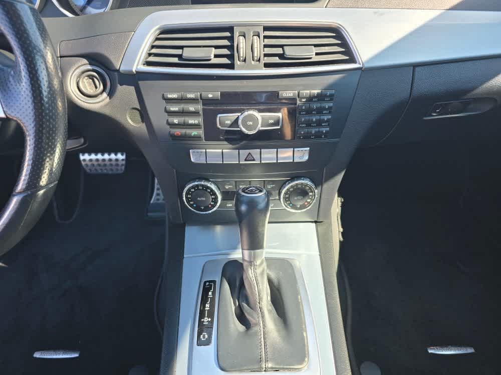 Thumbnail: 2014 Mercedes-Benz C-Class - 17
