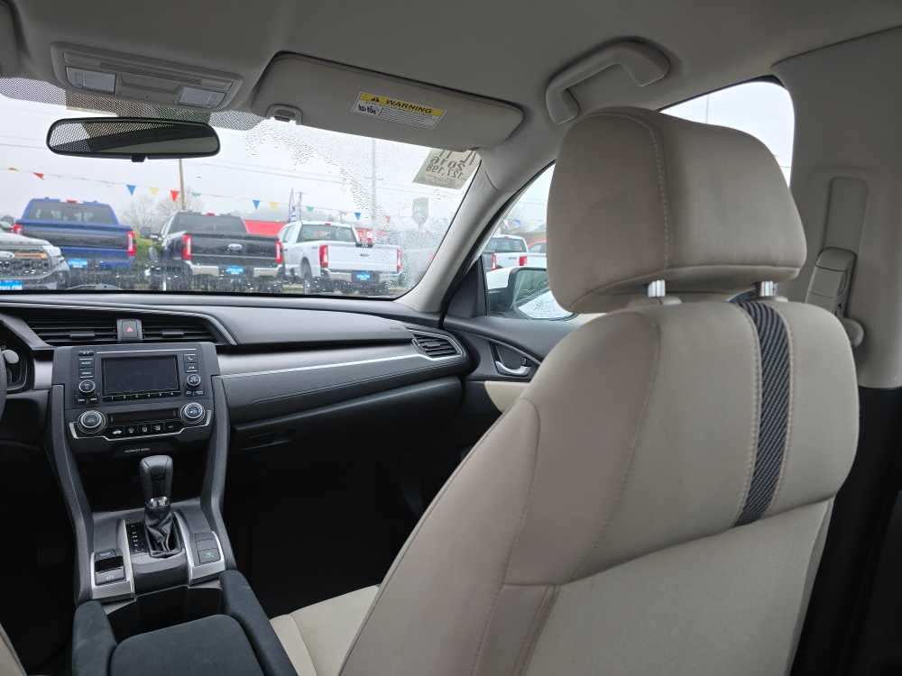 Thumbnail: 2016 Honda Civic - 17