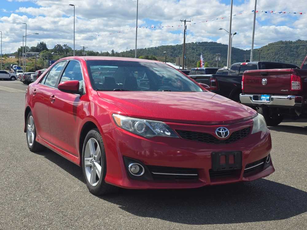 Thumbnail: 2014 Toyota Camry - 4