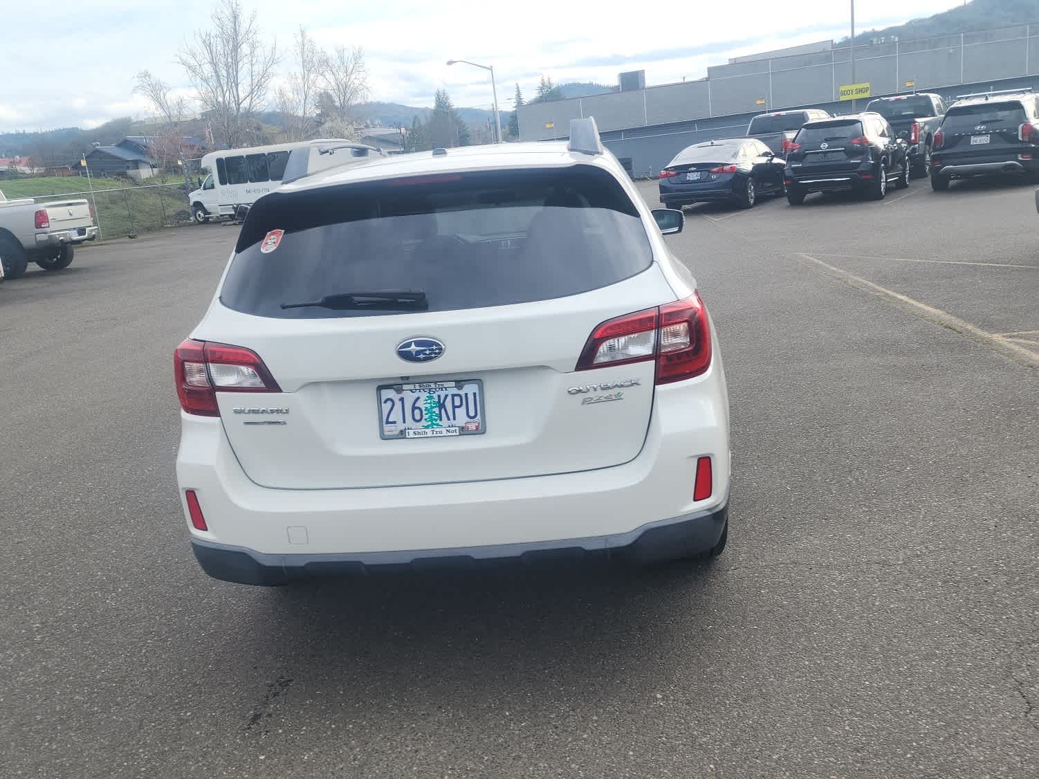 Thumbnail: 2015 Subaru Outback - 4