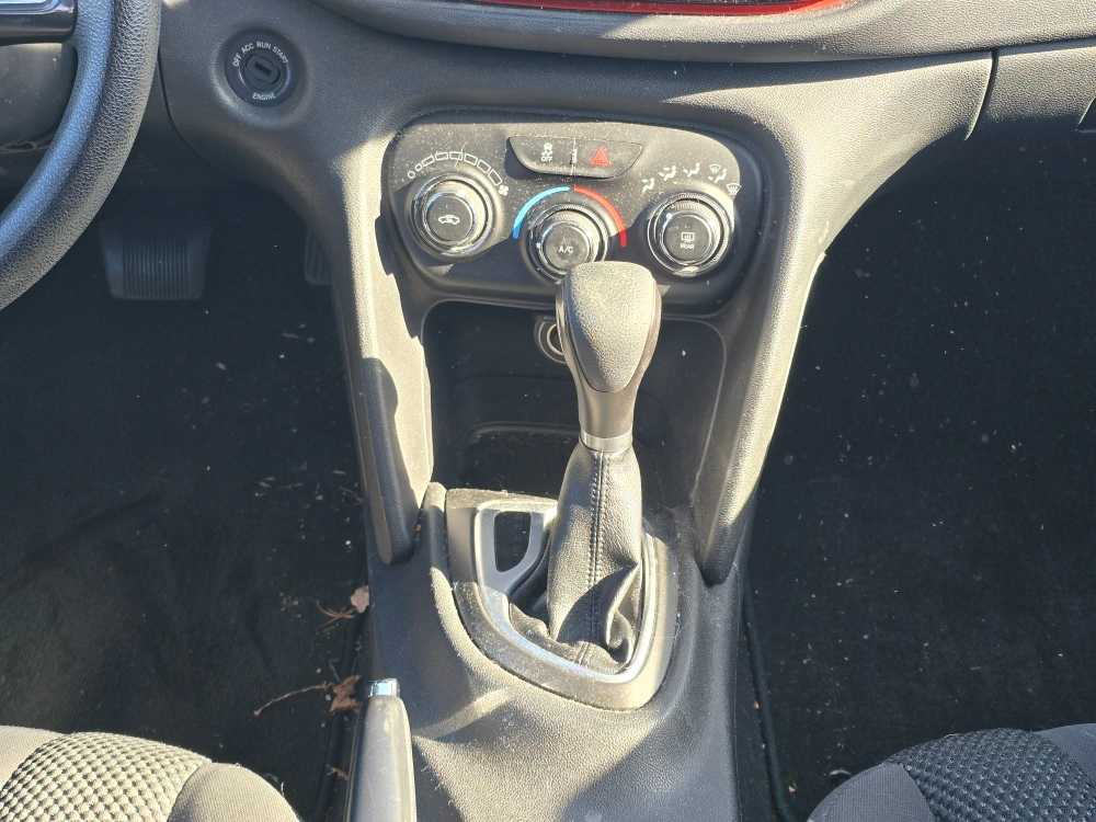 Thumbnail: 2016 Dodge Dart - 14