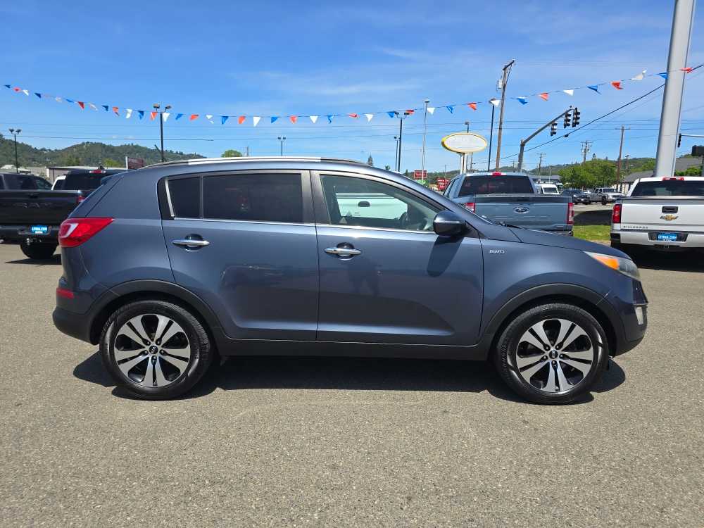 Thumbnail: 2011 Kia Sportage - 6