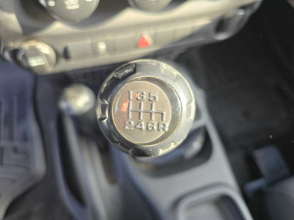 Thumbnail: 2011 Jeep Wrangler - 14