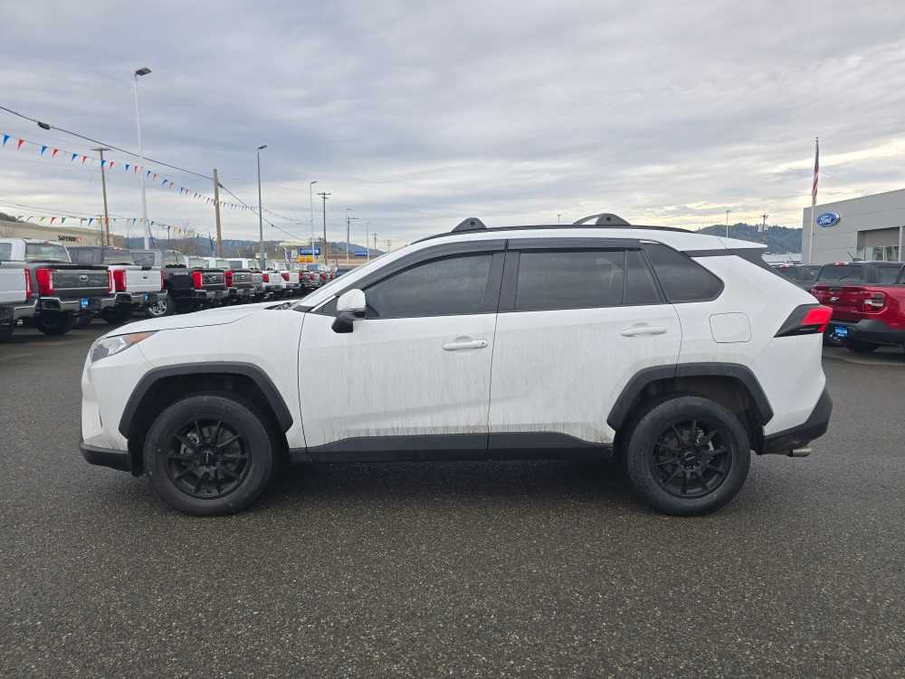Thumbnail: 2021 Toyota RAV4 - 2