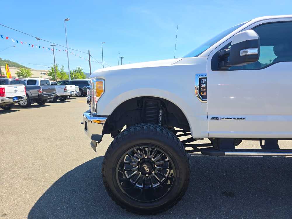 Thumbnail: 2017 Ford F-350 - 18