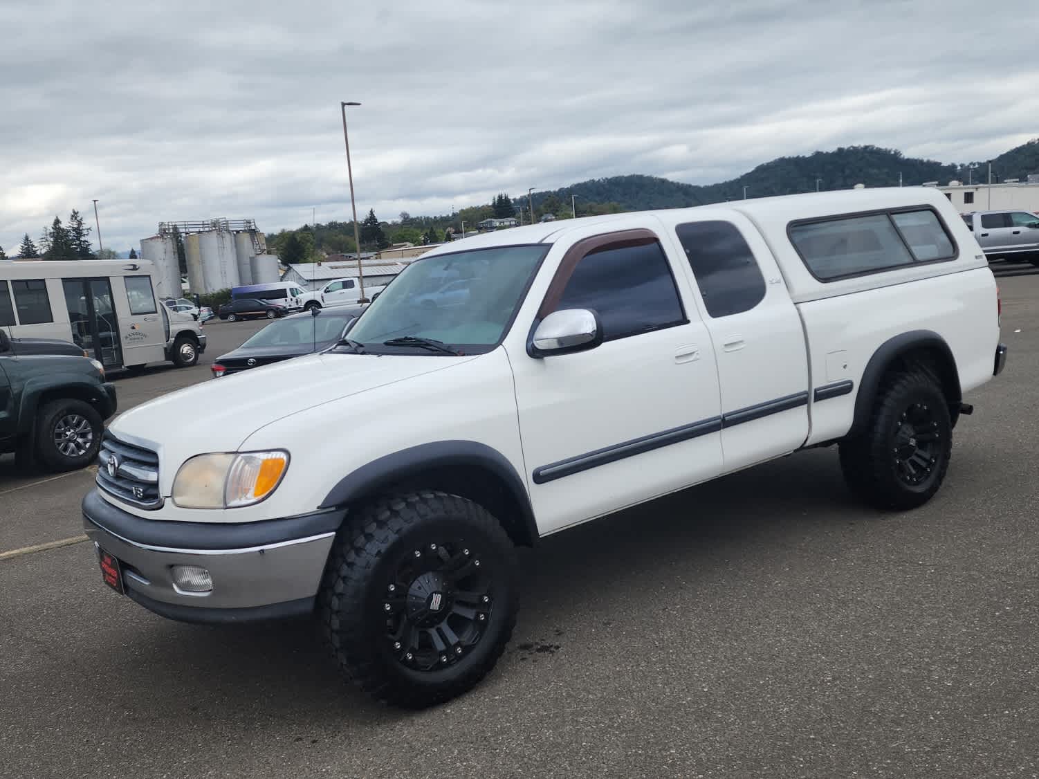 2000 Toyota Tundra SR5 -
                  Roseburg, OR