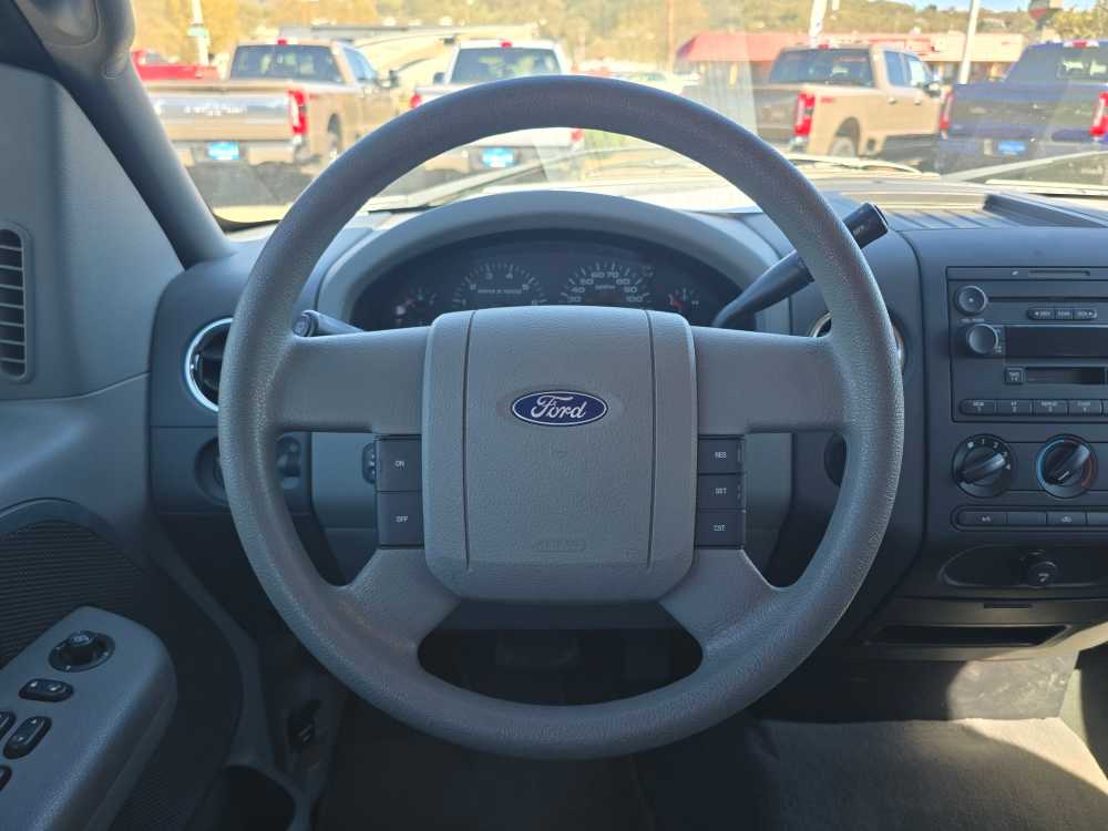 Thumbnail: 2004 Ford Econoline - 12