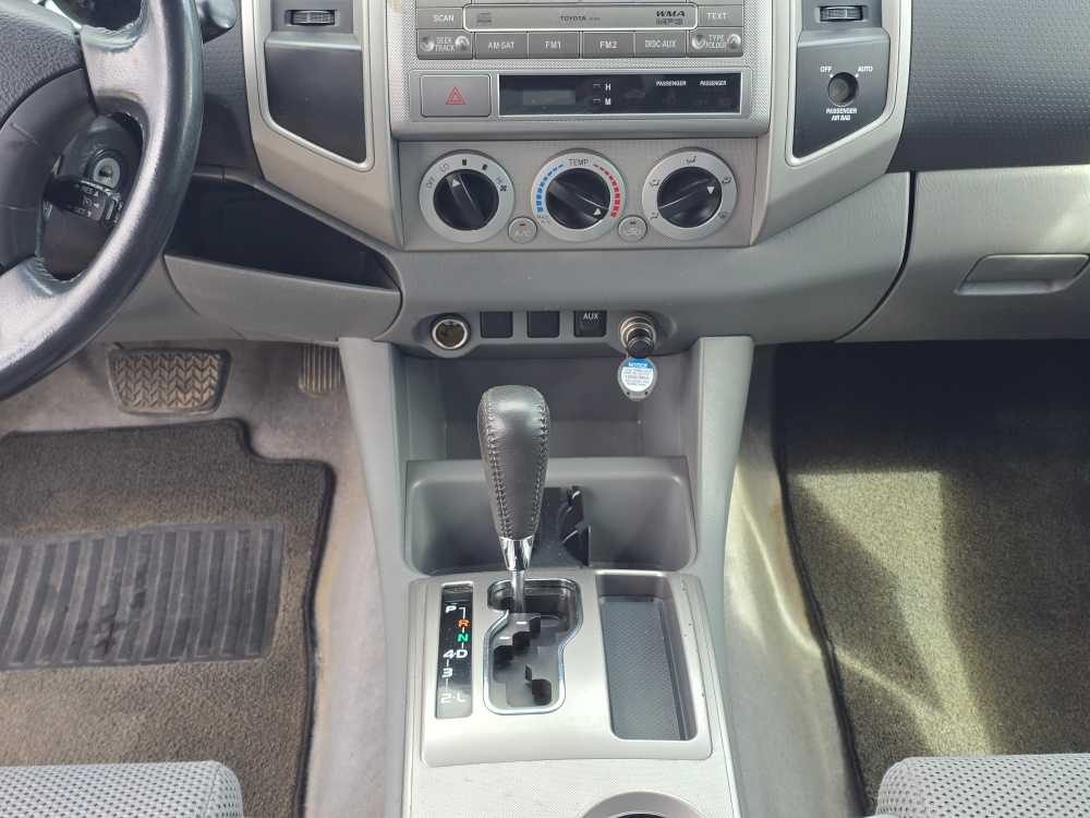 Thumbnail: 2009 Toyota Tacoma - 14