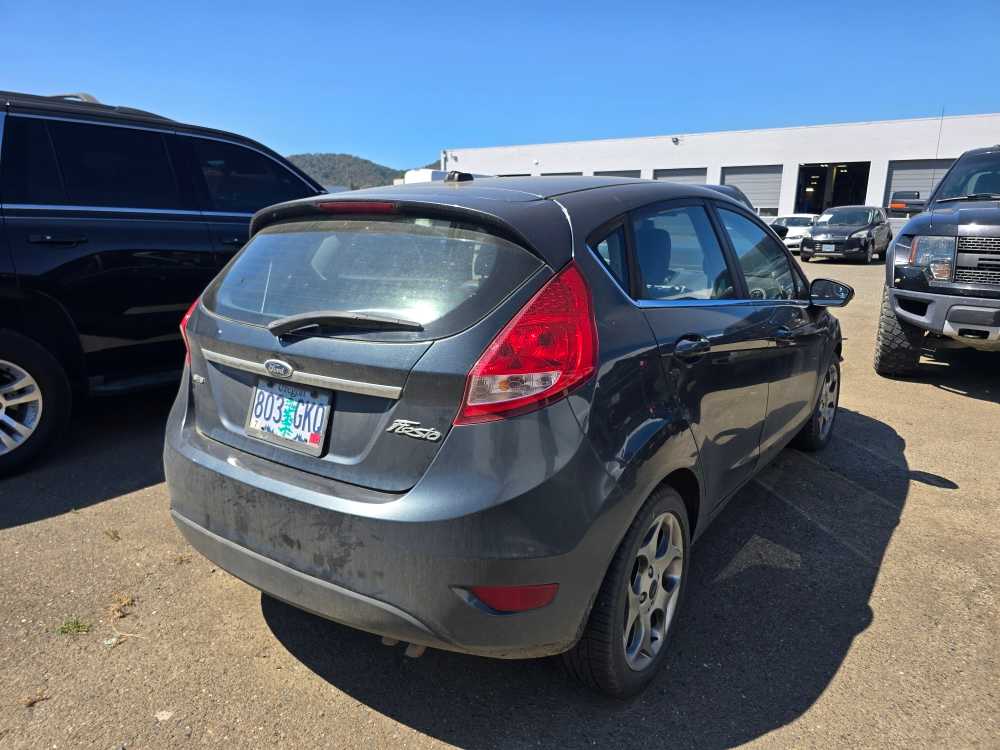 Thumbnail: 2011 Ford Fiesta - 3