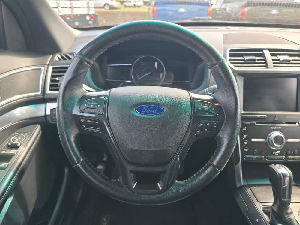 Thumbnail: 2016 Ford Explorer - 11