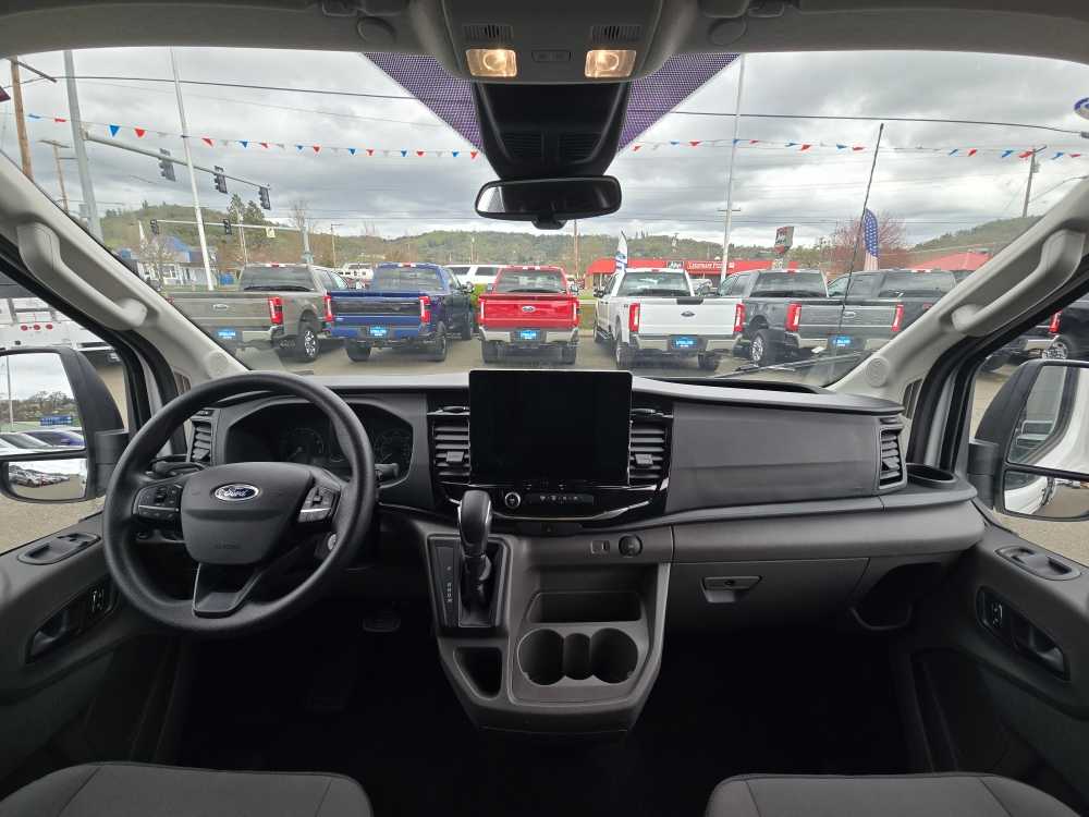 Thumbnail: 2024 Ford Econoline - 16