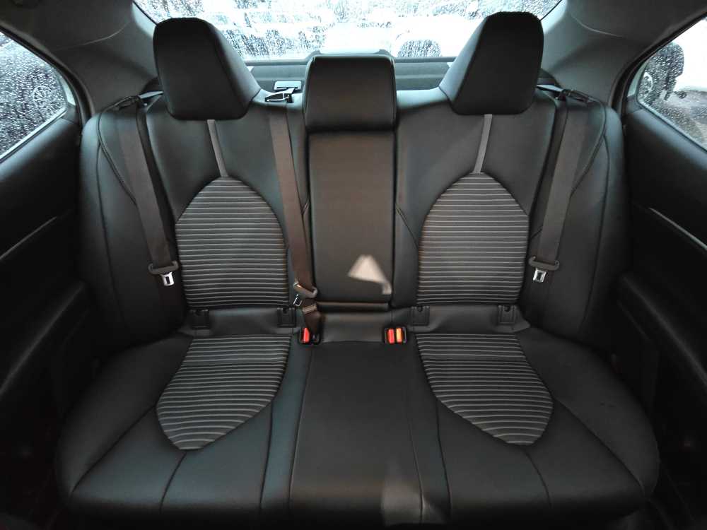 Thumbnail: 2022 Toyota Camry - 17