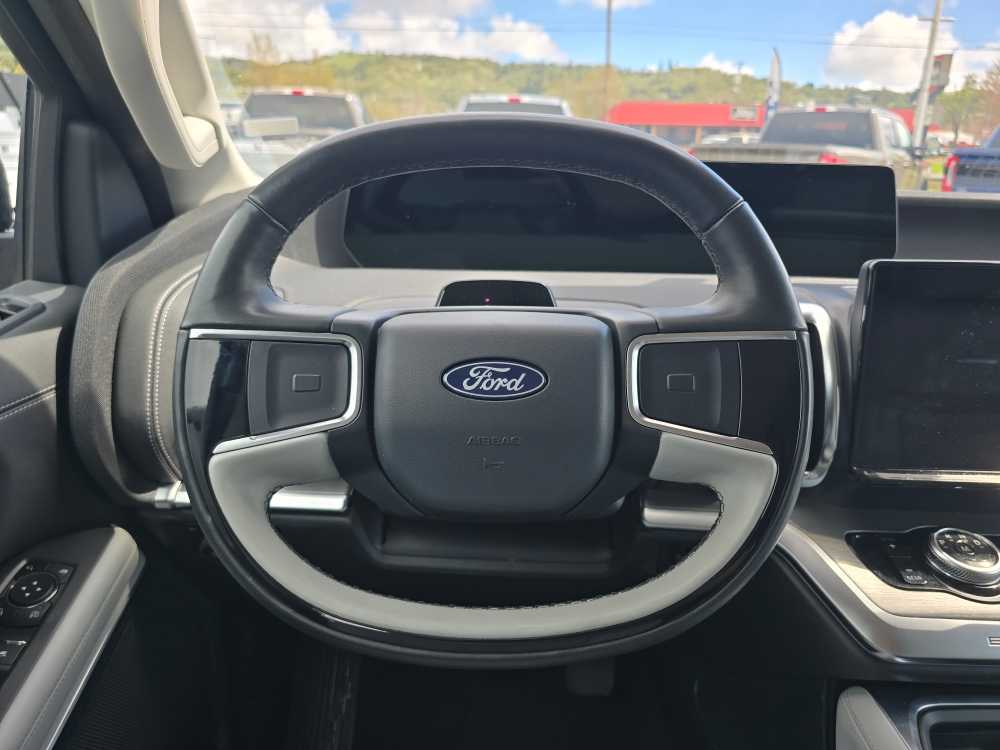 Thumbnail: 2025 Ford Expedition MAX - 11