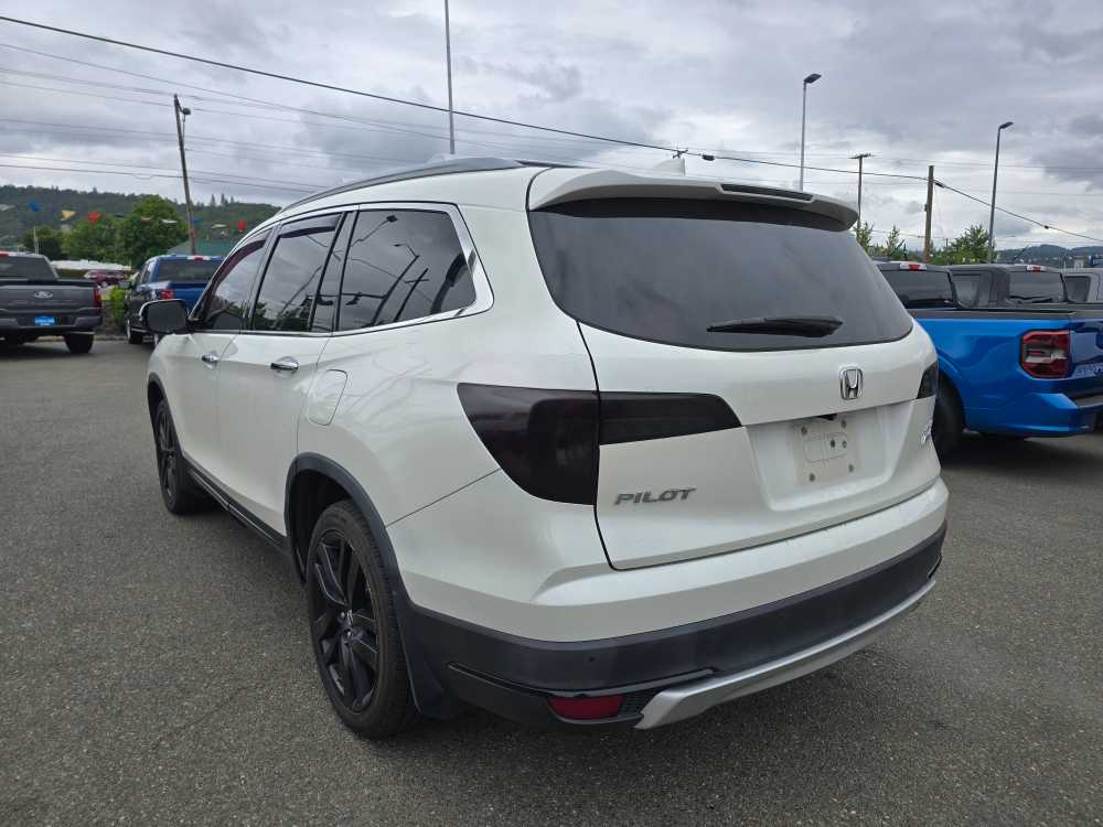 Thumbnail: 2019 Honda Pilot - 2