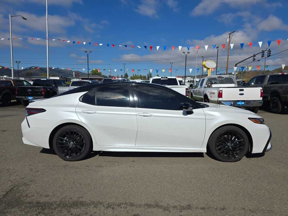 Thumbnail: 2022 Toyota Camry - 6