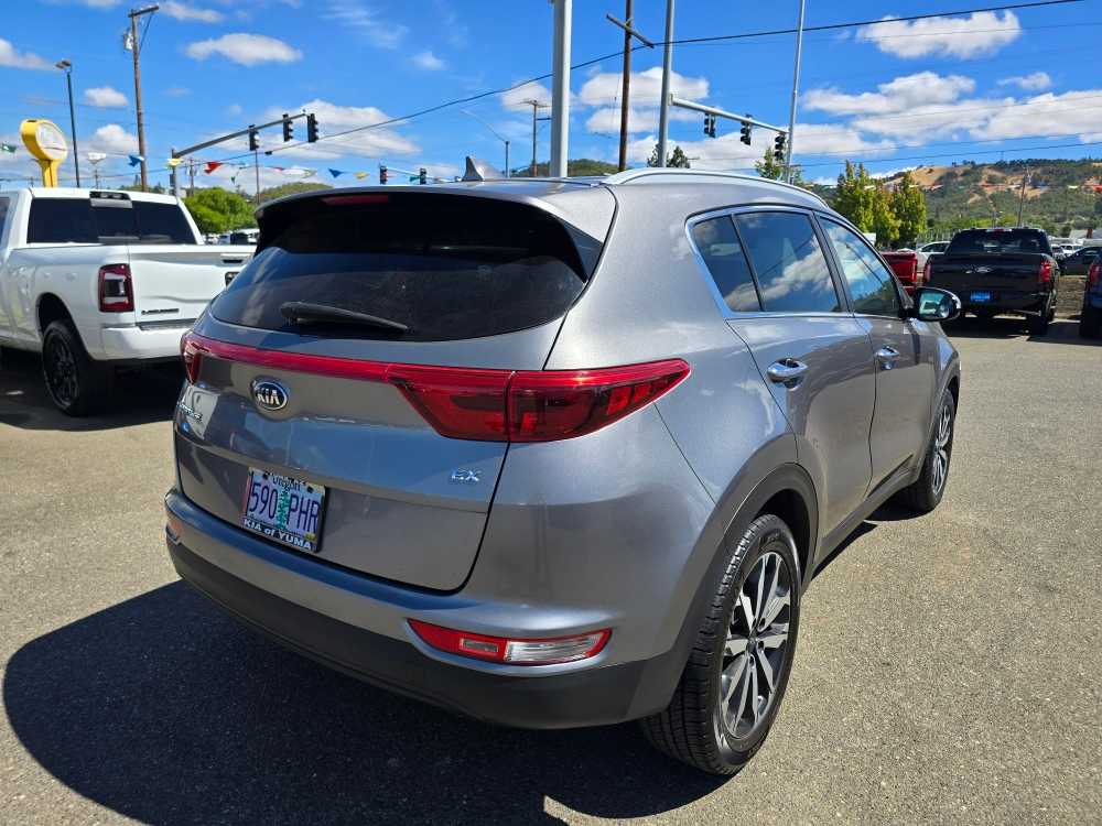 Thumbnail: 2018 Kia Sportage - 3