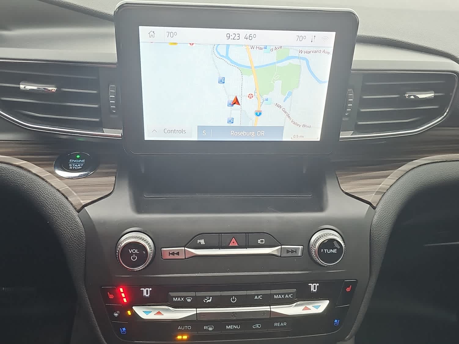 Thumbnail: 2020 Ford Explorer - 16