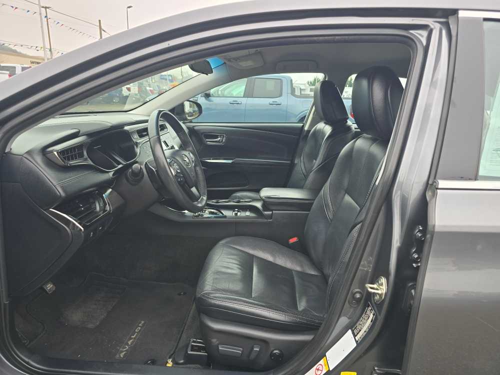 Thumbnail: 2017 Toyota Avalon - 9