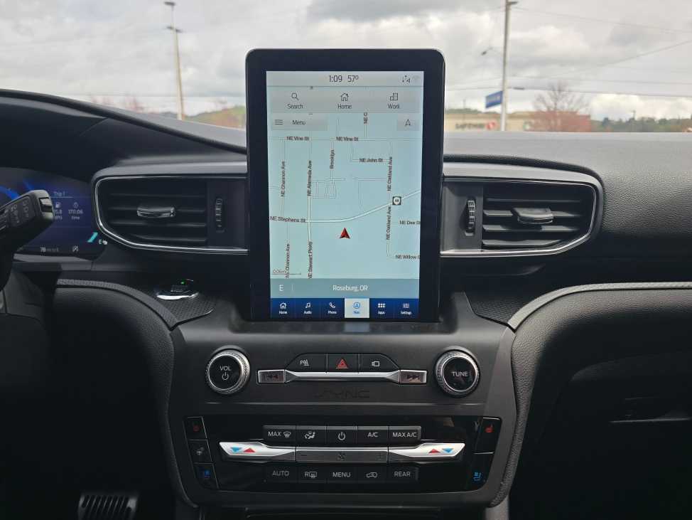 Thumbnail: 2020 Ford Explorer - 12