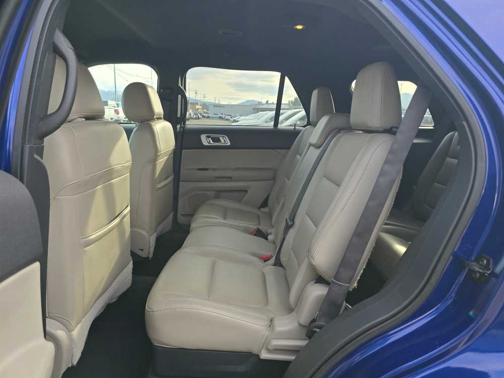 Thumbnail: 2015 Ford Explorer - 16