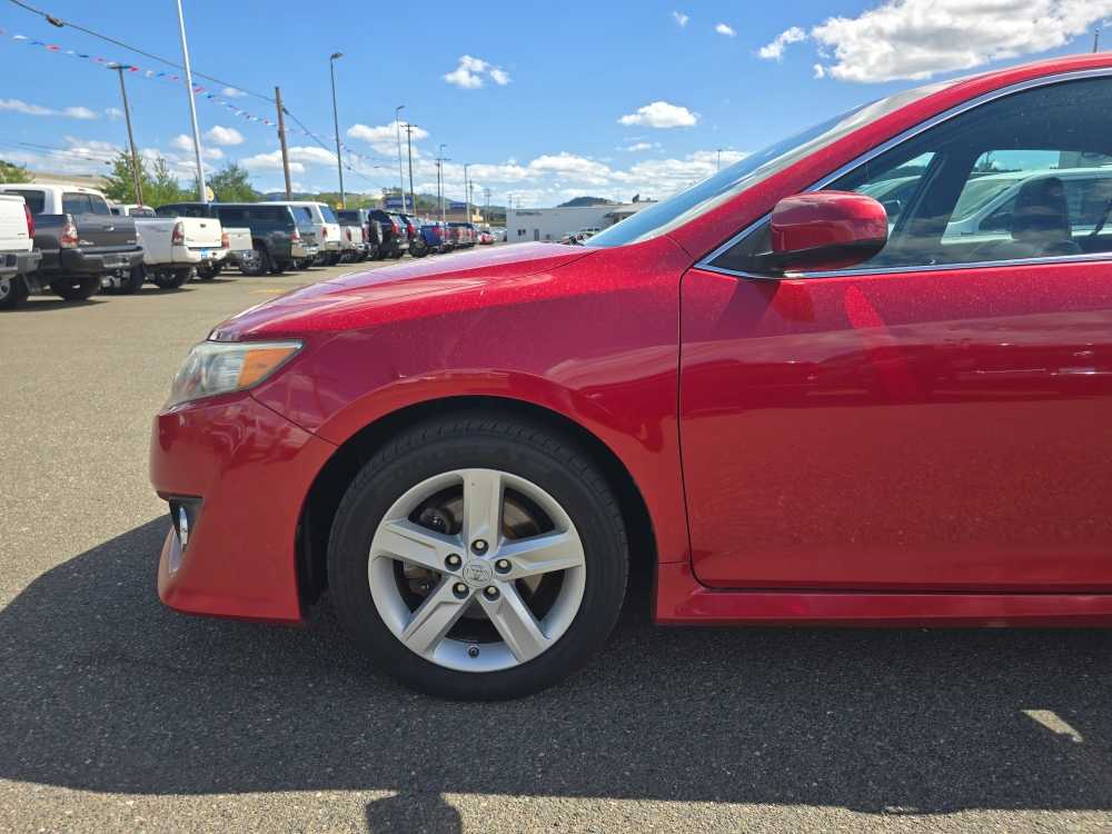 Thumbnail: 2014 Toyota Camry - 6