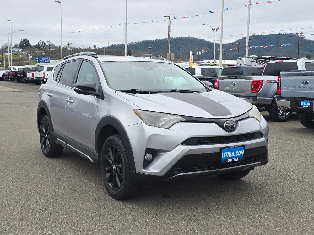 Thumbnail: 2018 Toyota RAV4 - 7
