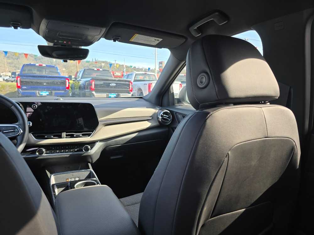 Thumbnail: 2025 Chevrolet Equinox - 14