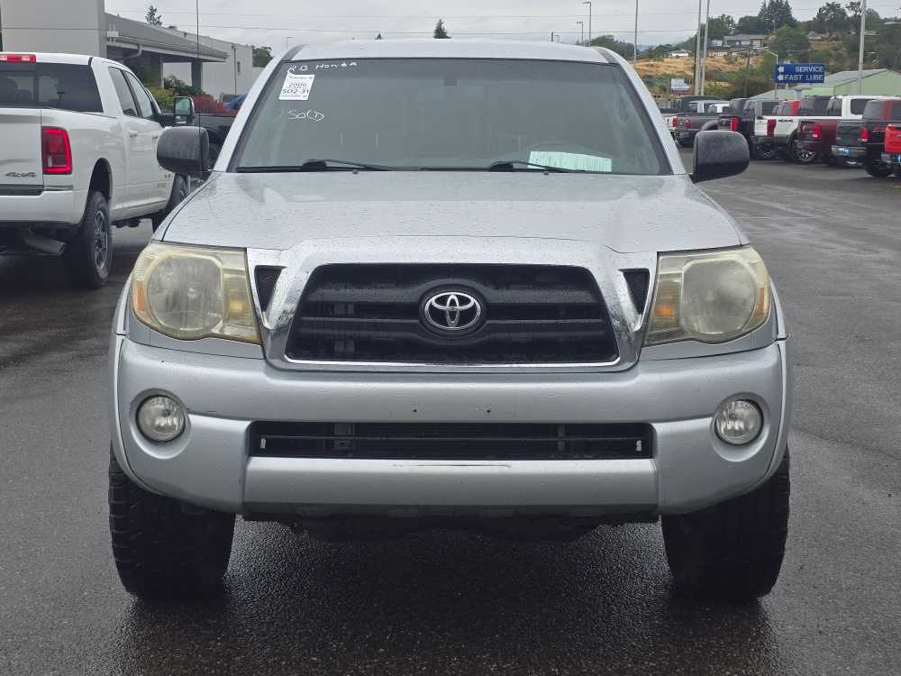 Thumbnail: 2006 Toyota Tacoma - 12