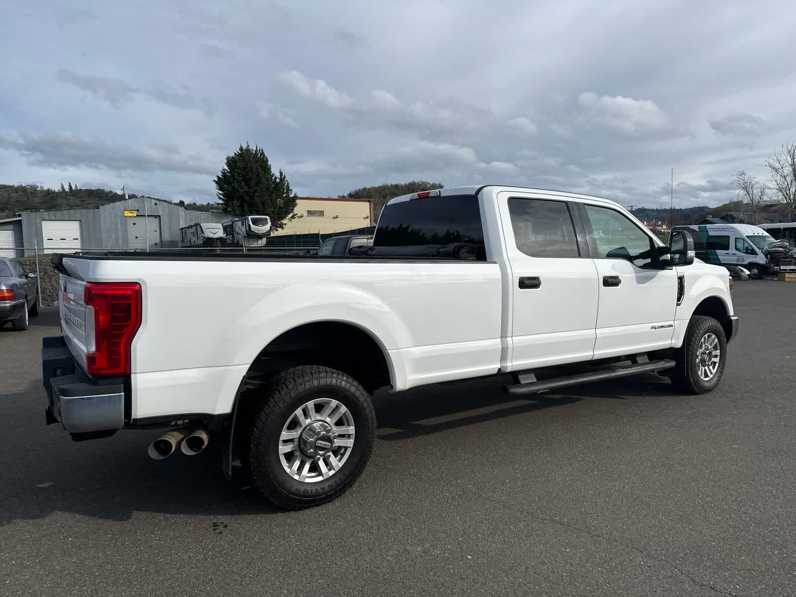 Thumbnail: 2017 Ford F-350 - 5