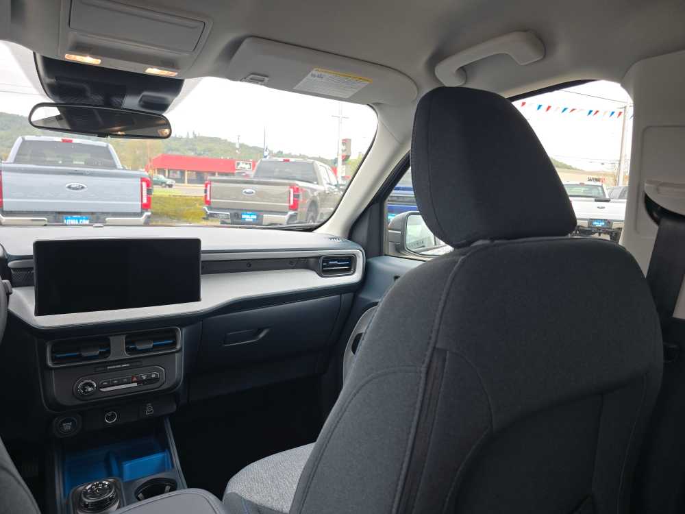 Thumbnail: 2026 Ford Maverick - 14