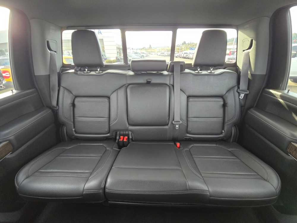 Thumbnail: 2022 GMC Sierra 3500 - 17