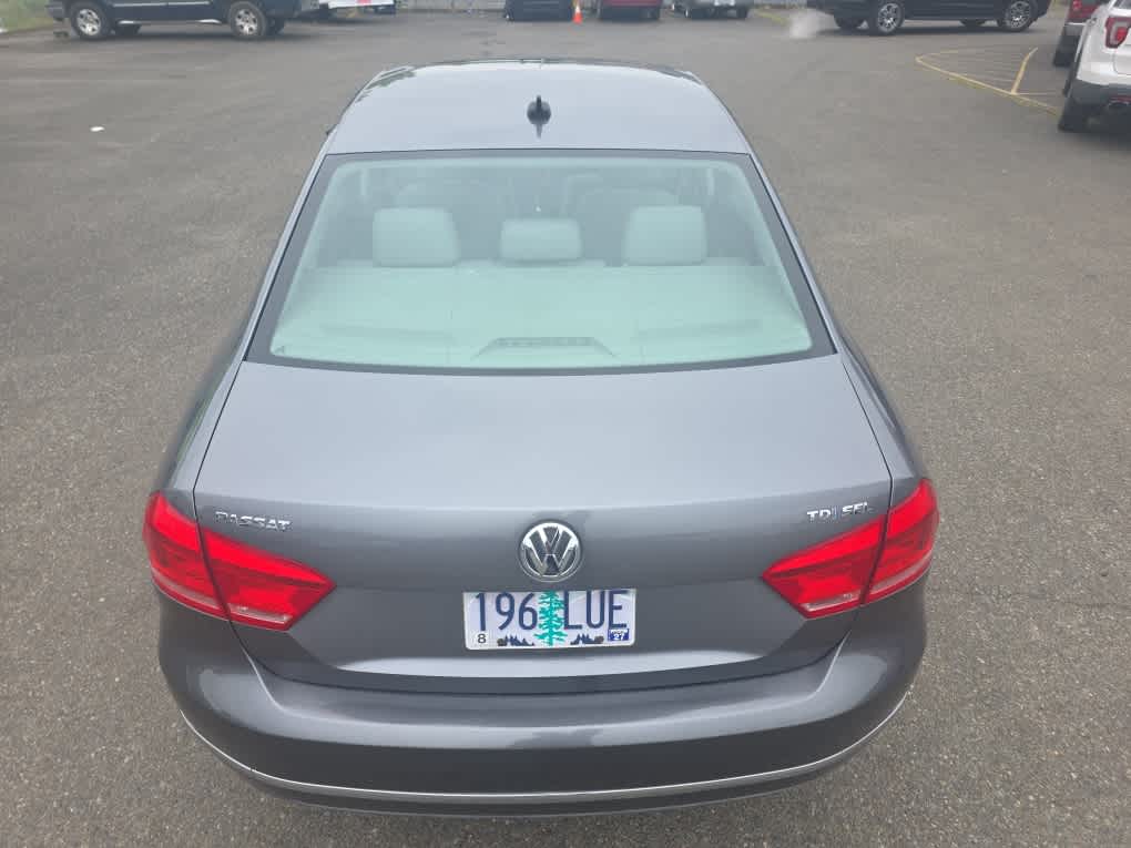 Thumbnail: 2012 Volkswagen Passat - 4