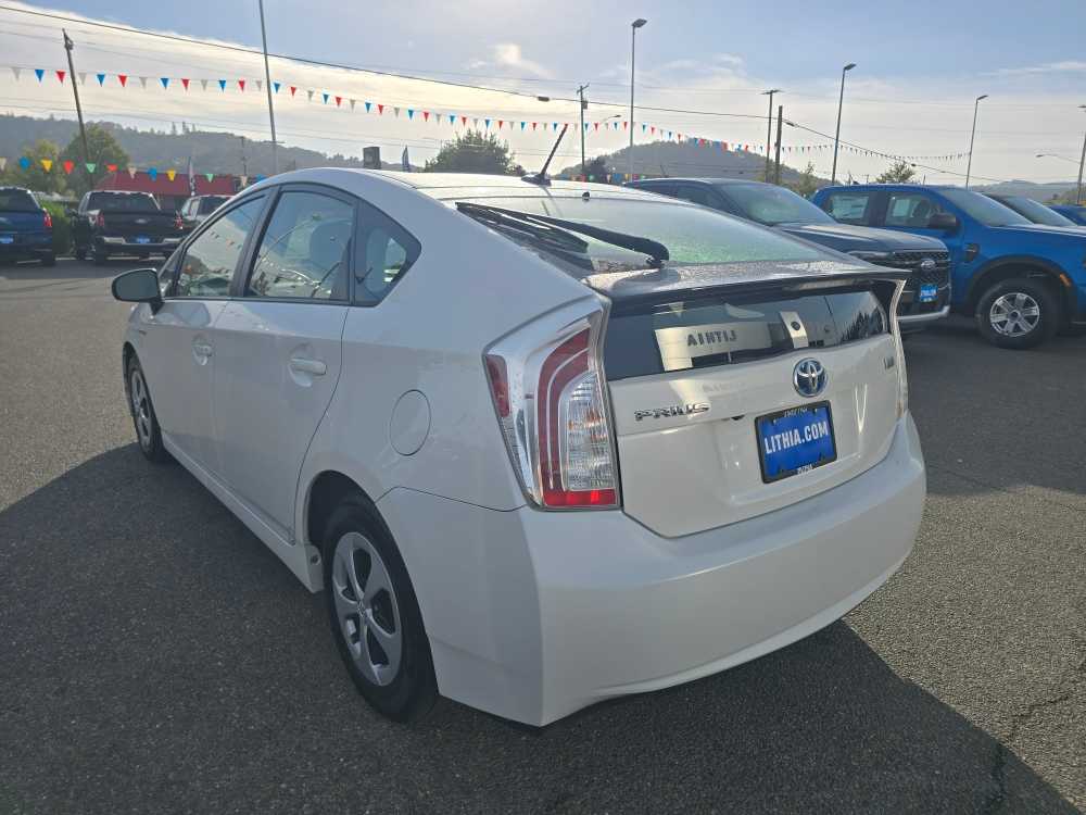 Thumbnail: 2013 Toyota Prius - 3