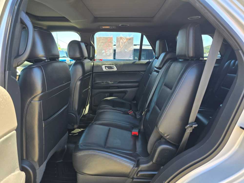 Thumbnail: 2014 Ford Explorer - 16