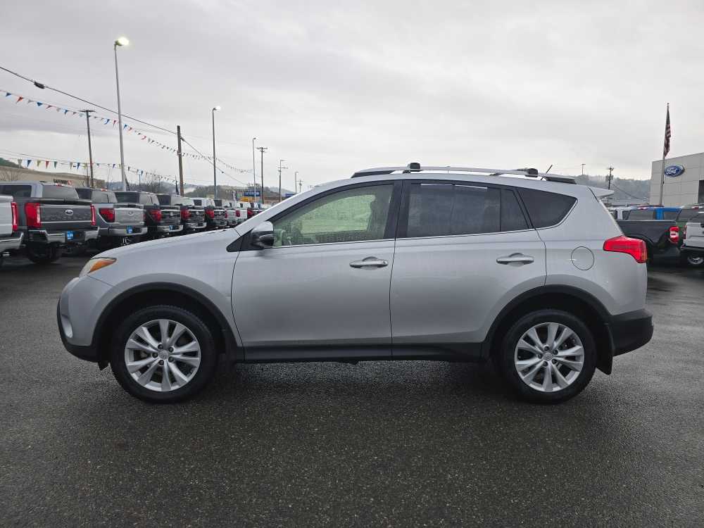 Thumbnail: 2015 Toyota RAV4 - 2