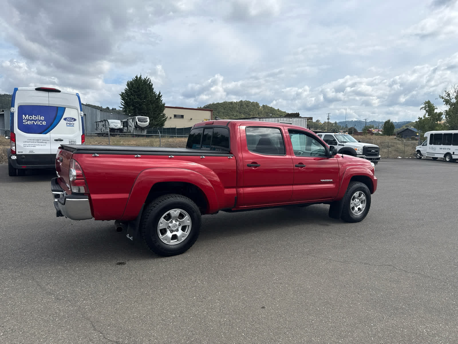 Thumbnail: 2014 Toyota Tacoma - 10