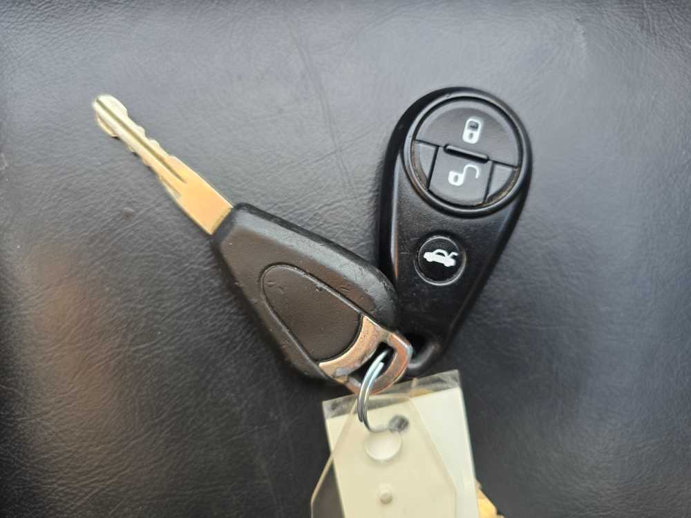 Thumbnail: 2005 Subaru Outback - 21