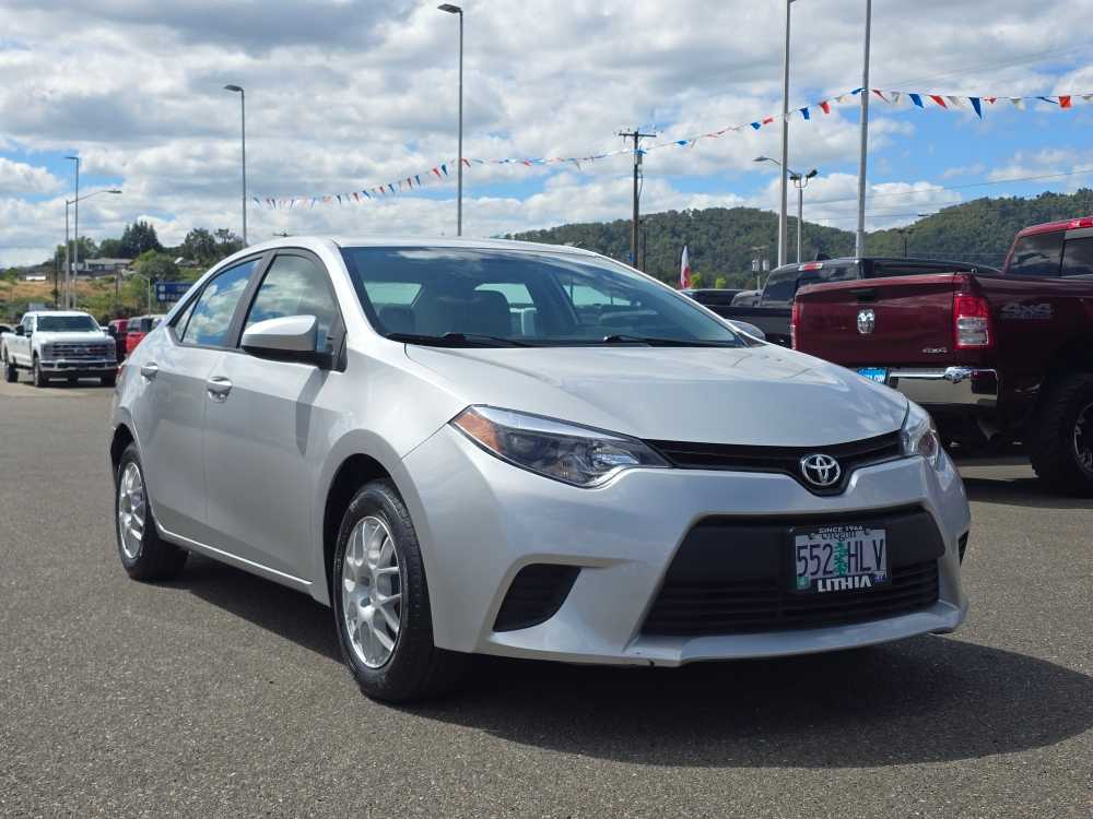 Thumbnail: 2015 Toyota Corolla - 4