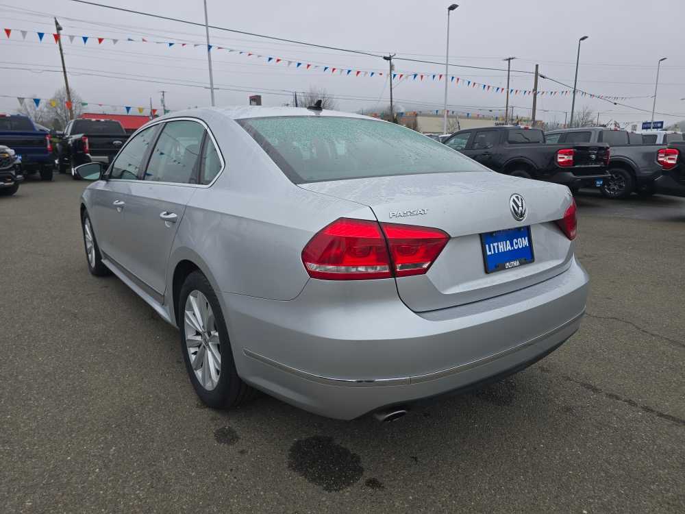 Thumbnail: 2012 Volkswagen Passat - 3