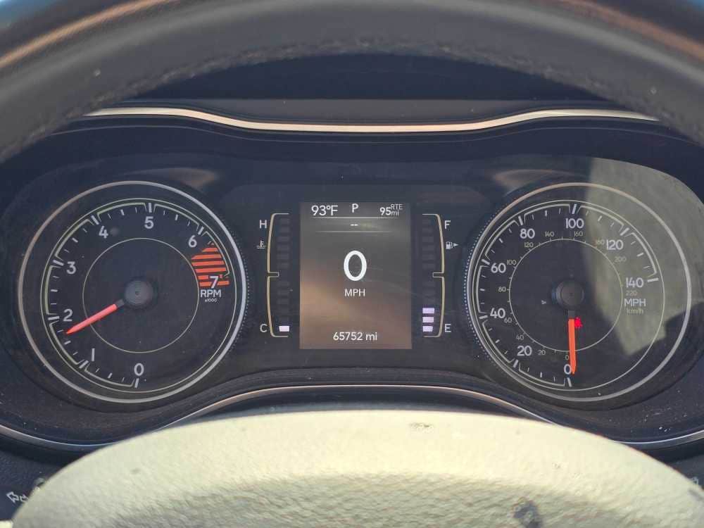 Thumbnail: 2020 Jeep Cherokee - 7