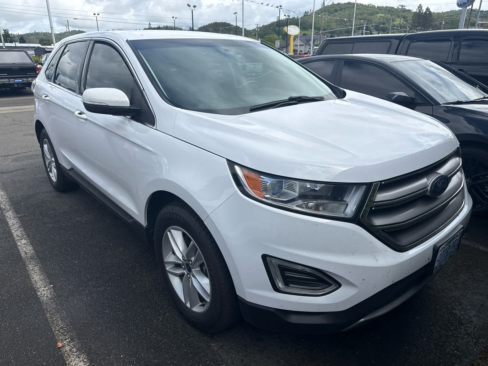 Thumbnail: 2017 Ford Edge - 2