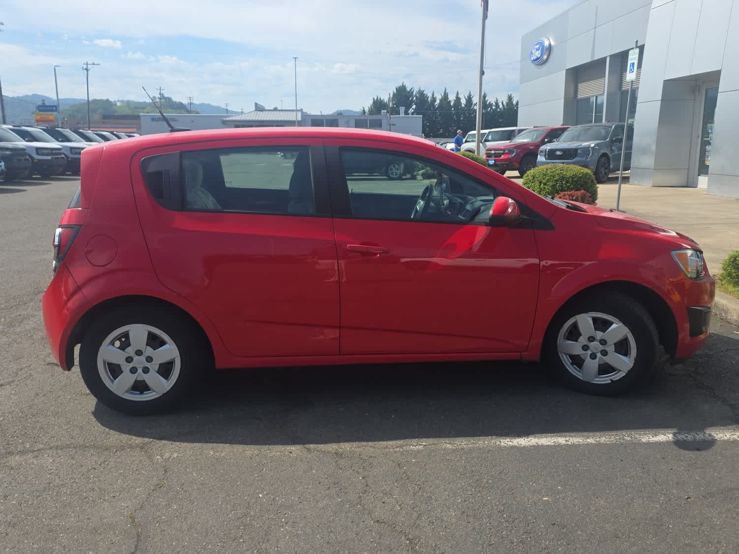 Thumbnail: 2014 Chevrolet Sonic - 5