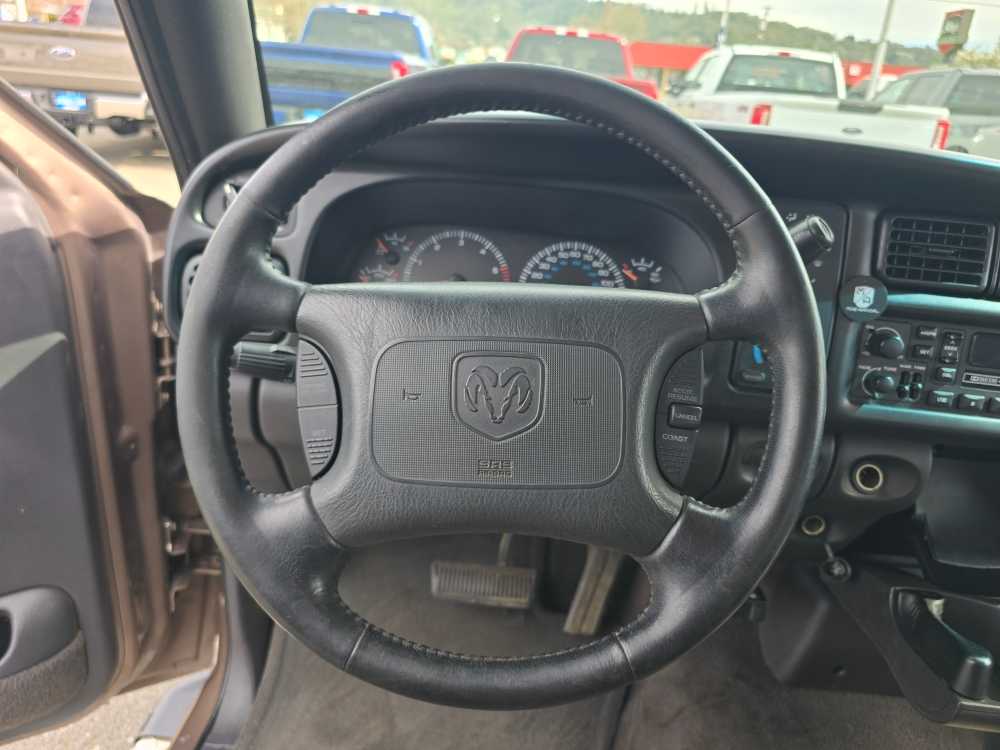 Thumbnail: 2001 Dodge Ram 1500 - 13