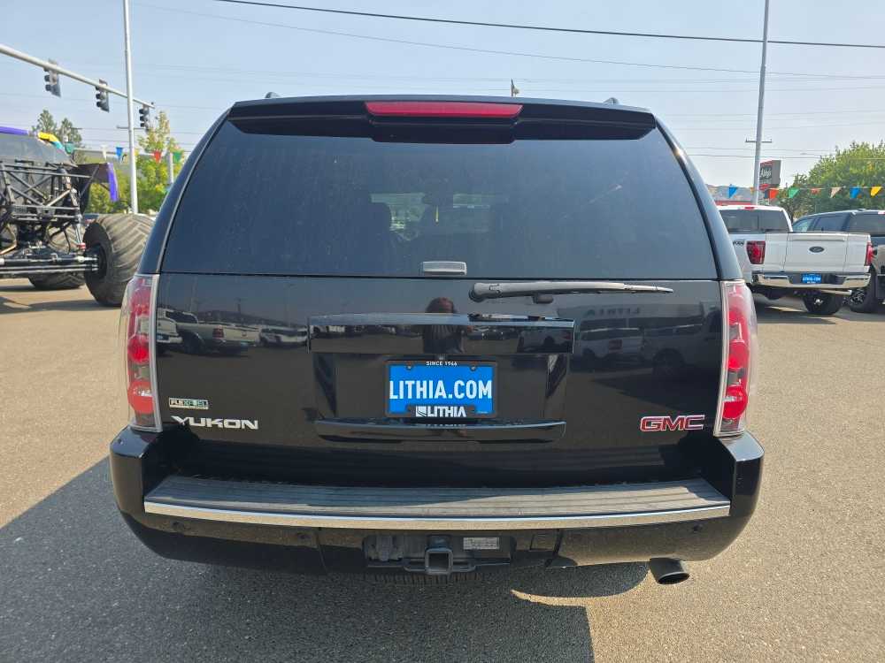 Thumbnail: 2011 GMC Yukon - 4