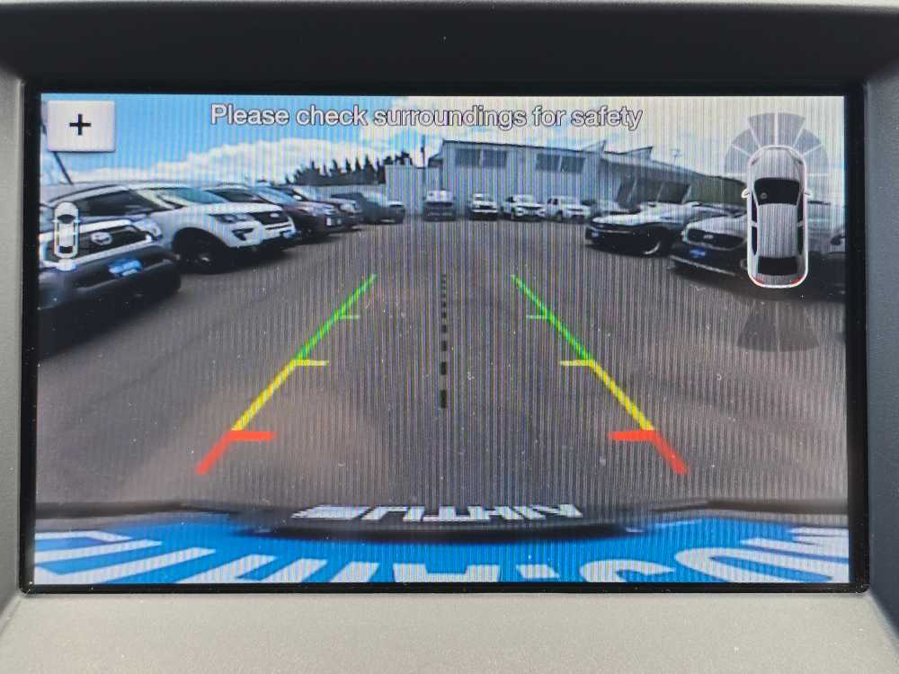 Thumbnail: 2019 Ford Edge - 19